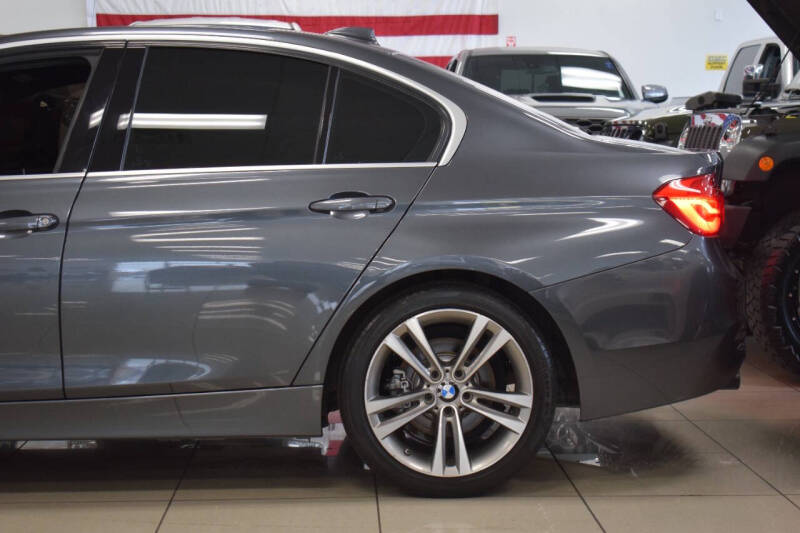 2018 BMW 3 Series 330i