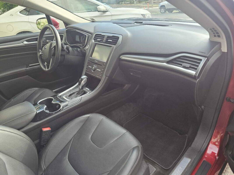 2016 Ford Fusion Titanium