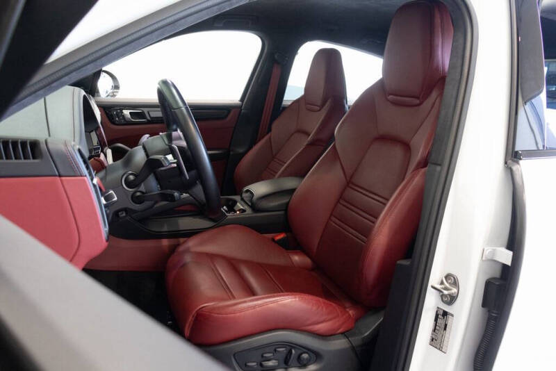 2022 Porsche Cayenne Turbo GT