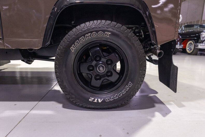 1987 Land Rover Defender