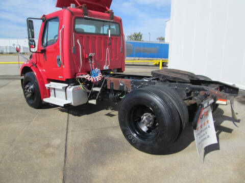 2005 Freightliner Business class M2