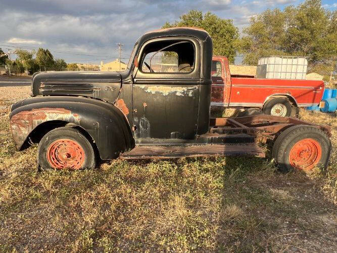 1948 Ford F-100