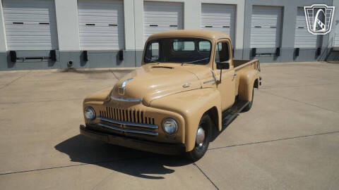 1951 International L 110