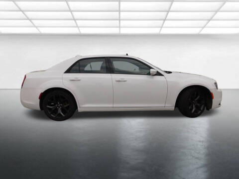 2023 Chrysler 300 S V6