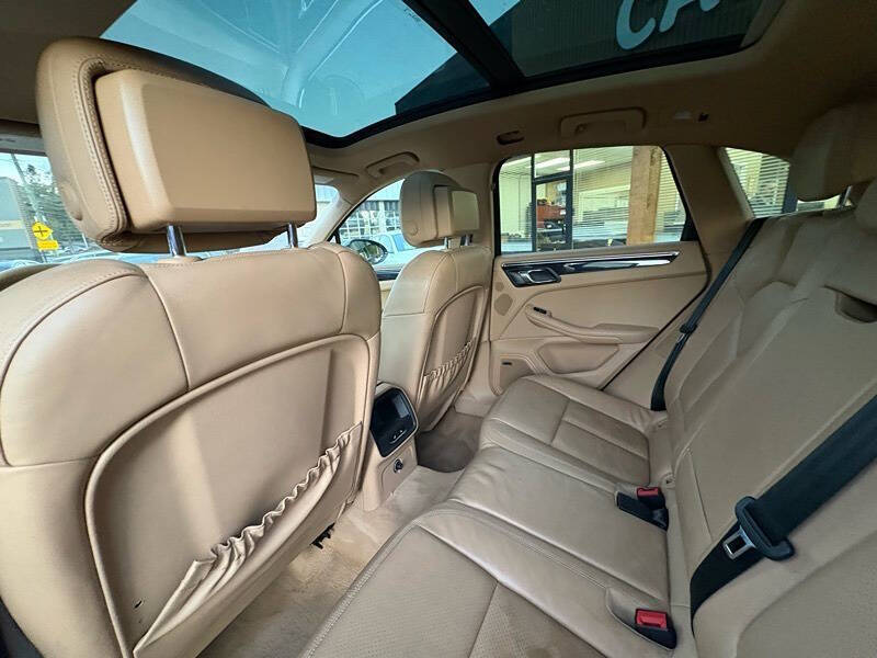 2015 Porsche Macan S