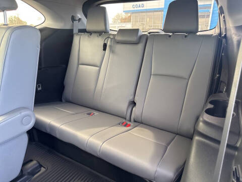 2021 Toyota Highlander Hybrid Platinum