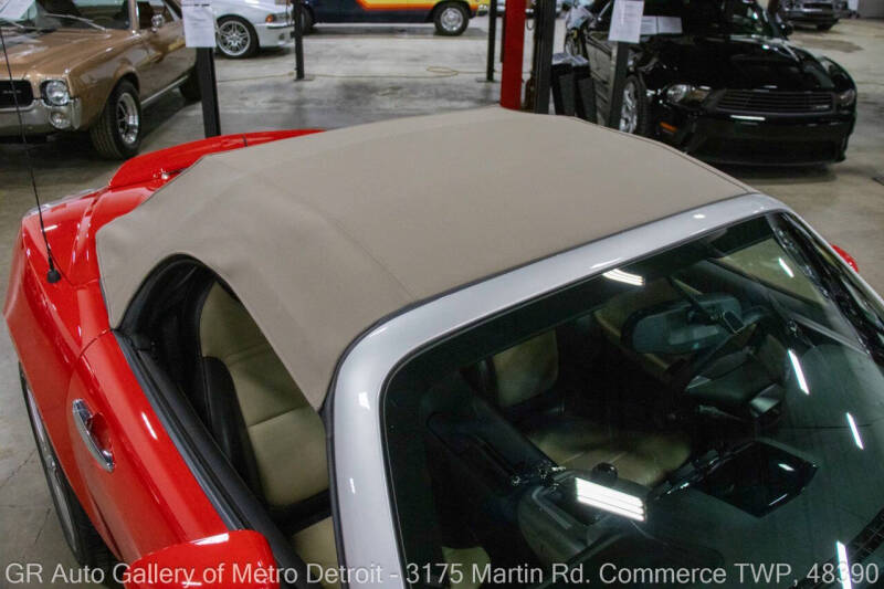 2009 Saturn SKY Red Line