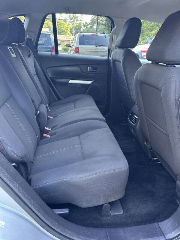 2011 Ford Edge SE
