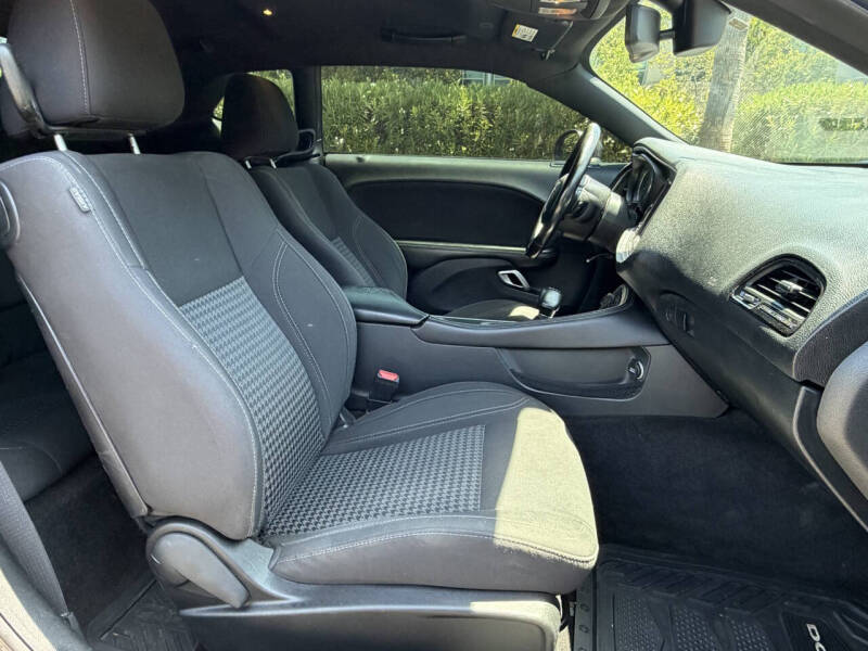 2018 Dodge Challenger SXT