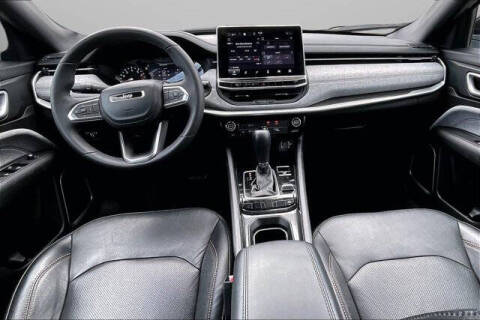 2023 Jeep Compass Latitude Lux
