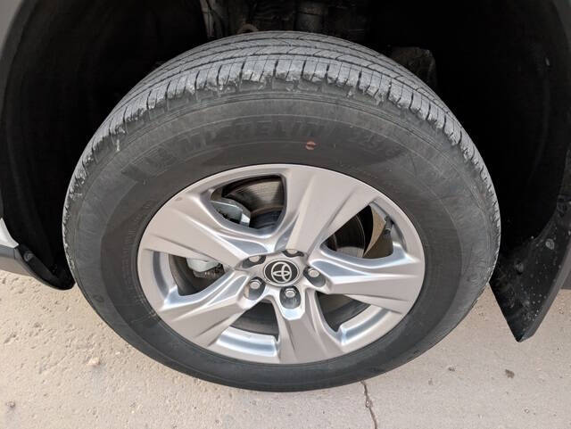 2023 Toyota RAV4 XLE