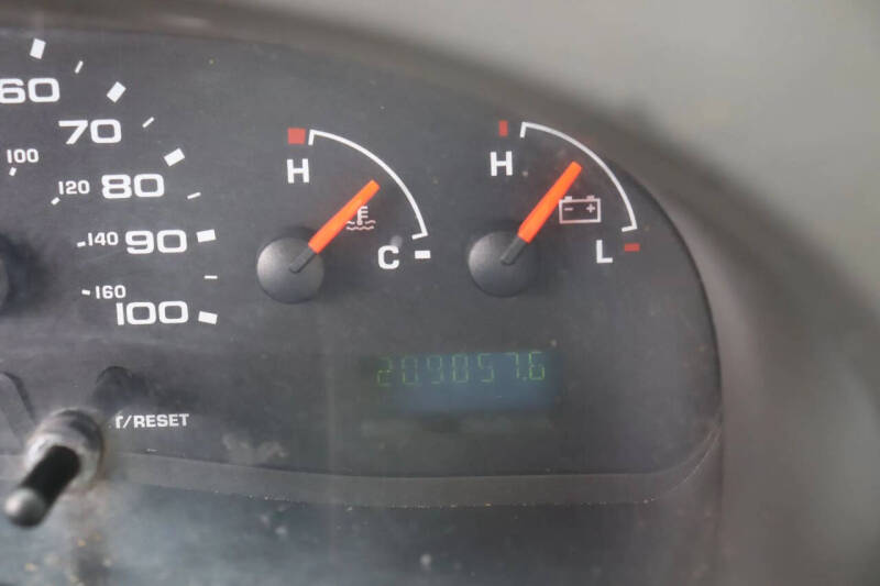 2004 Ford E-Series E-150