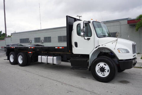2015 Freightliner M2 106