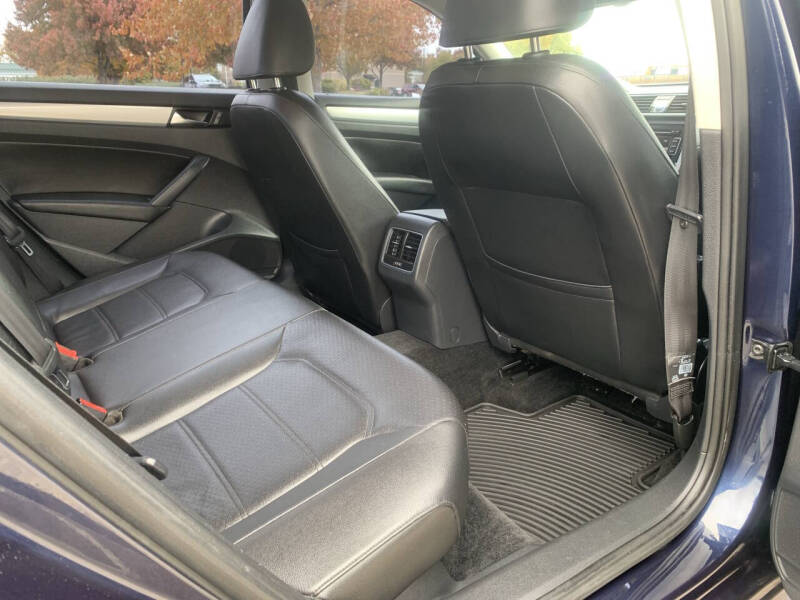 2013 Volkswagen Passat SE PZEV