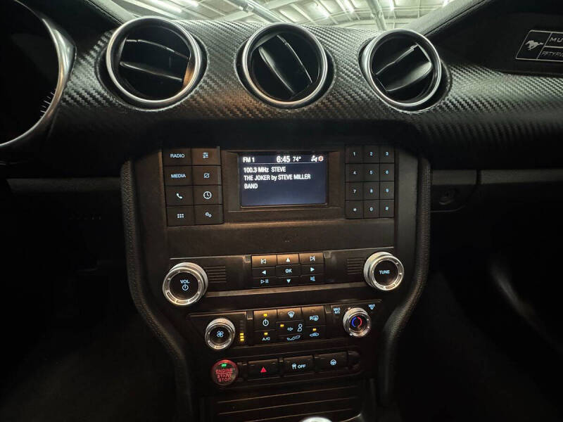 2020 Ford Mustang EcoBoost