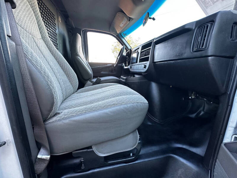2009 GMC Savana 3500