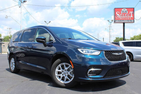 2023 Chrysler Pacifica Touring L