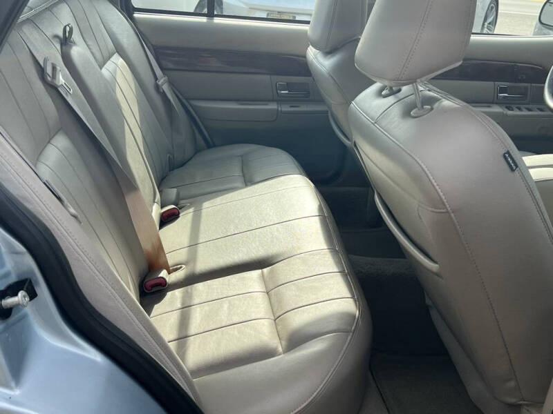 2010 Mercury Grand Marquis LS