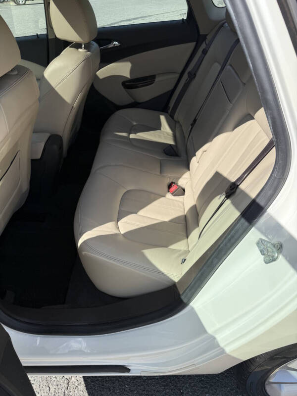 2012 Buick Verano Leather Group