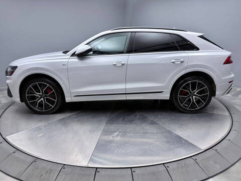 2021 Audi Q8 quattro Prestige 55 TFSI