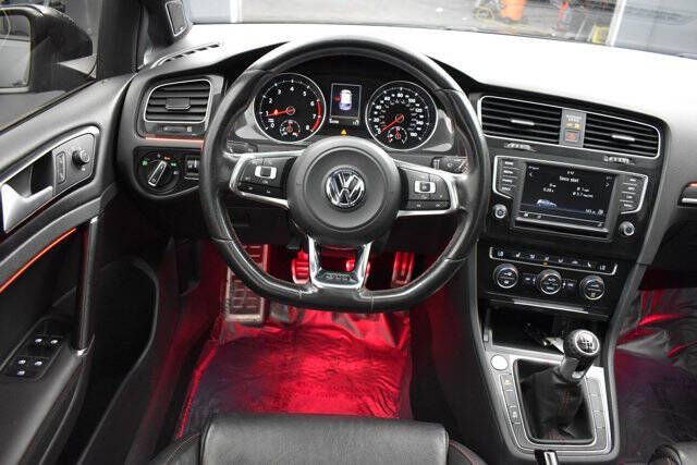 2016 Volkswagen Golf GTI