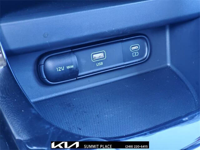 2025 Kia Seltos X-Line