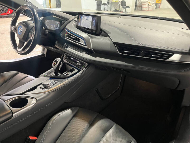 2015 BMW i8