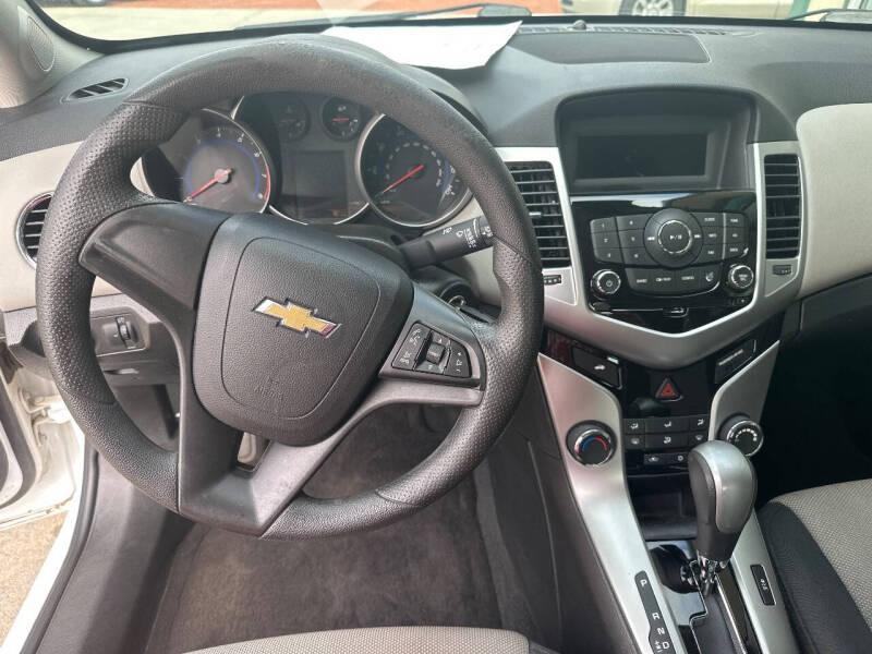 2016 Chevrolet Cruze Limited LS Auto