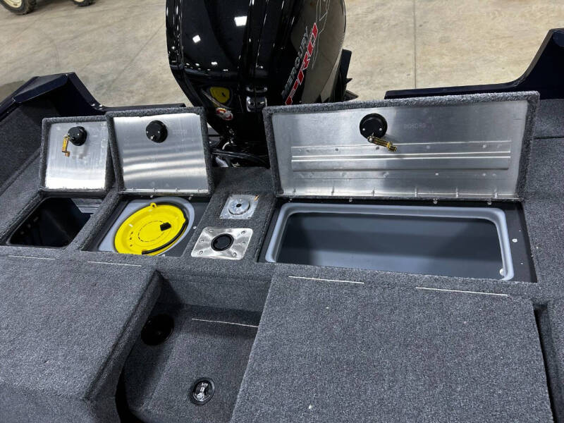 2025 Tracker PRO GUIDE 175 COMBO