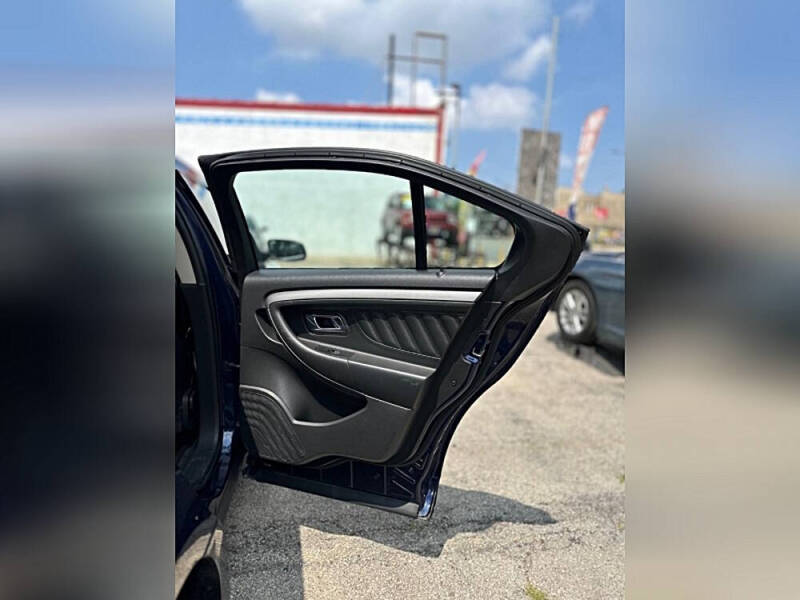 2011 Ford Taurus SEL