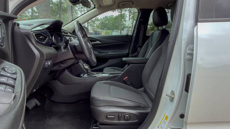 2020 Buick Encore GX Select