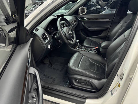 2015 Audi Q3 2.0T quattro Premium Plus