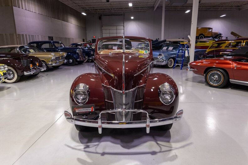 1940 Ford Deluxe