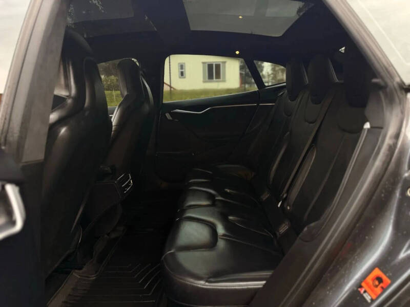 2014 Tesla Model S