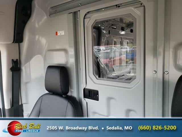 2025 Ford Transit 250