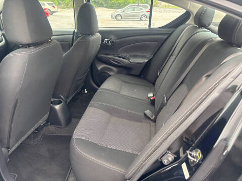 2019 Nissan Versa SV