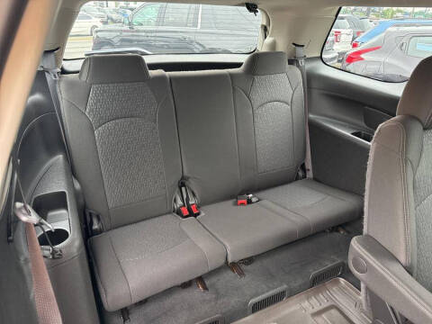 2016 GMC Acadia SLE-2