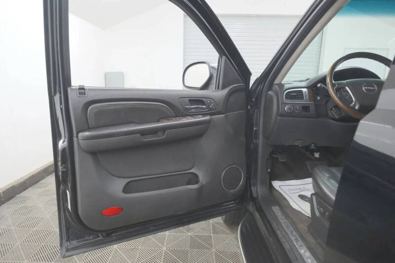 2007 GMC Yukon Denali