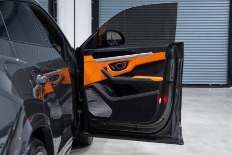 2021 Lamborghini Urus