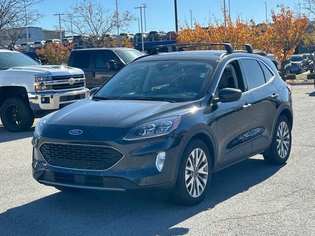 2022 Ford Escape Hybrid Titanium