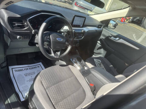 2020 Ford Escape SE