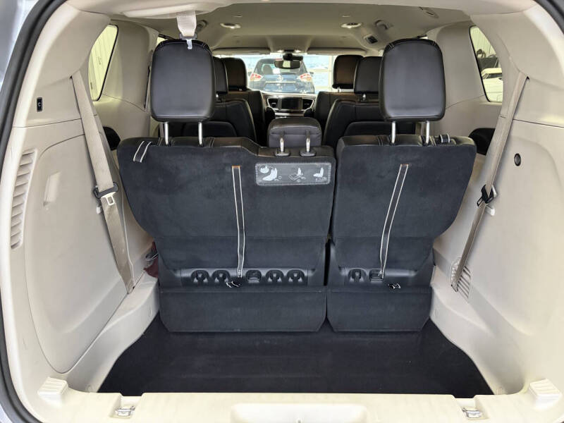 2021 Chrysler Voyager LXi