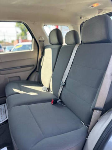2011 Ford Escape XLS