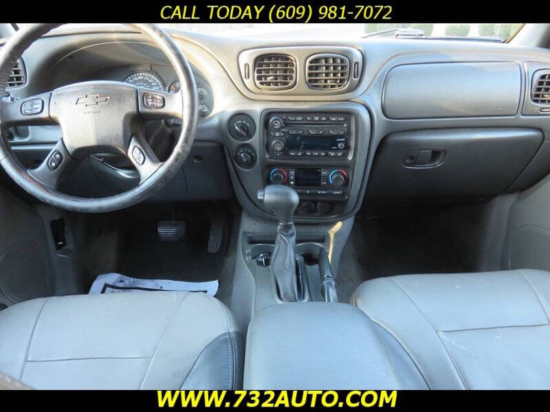 2004 Chevrolet TrailBlazer EXT LT