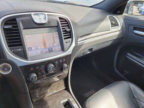 2011 Chrysler 300 Limited