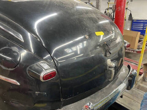 1948 Ford Super Deluxe