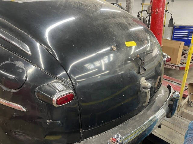 1948 Ford Super Deluxe