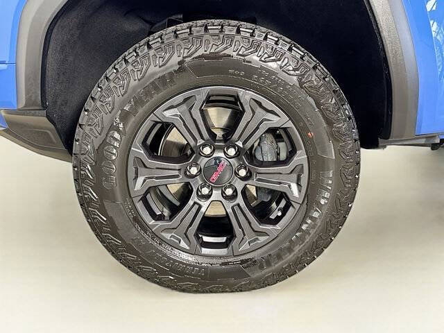 2025 GMC Canyon Elevation