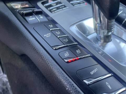 2016 Porsche Panamera