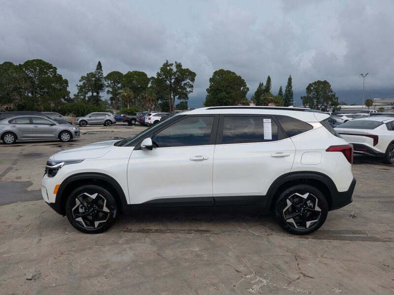 2025 Kia Seltos EX